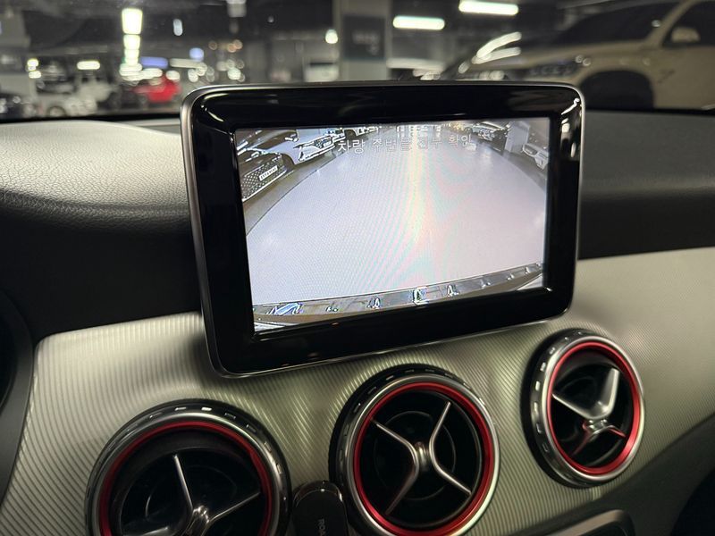 2015 Mercedes-Benz A-Class GLA200 CDI photo 15