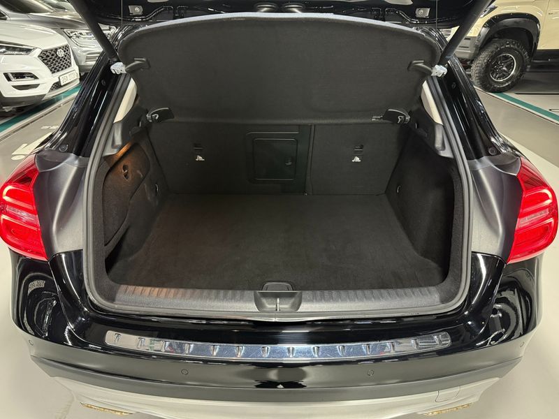 2015 Mercedes-Benz A-Class GLA200 CDI photo 19