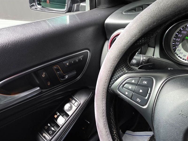 2016 Mercedes-Benz A-Class CLA200 d photo 17