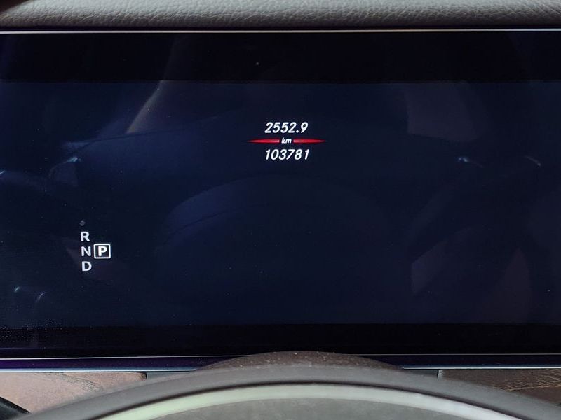 2017 Mercedes-Benz E-Class E300 Exclusive photo 8