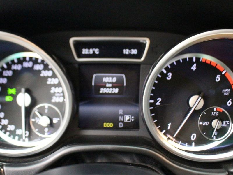 2015 Mercedes-Benz M-클래스 W166 ML350 BlueTEC 4MATIC photo 8