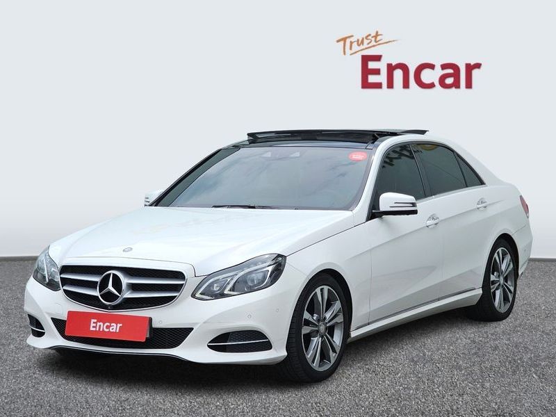 2015 Mercedes-Benz E-Class E300 Avangard photo 1