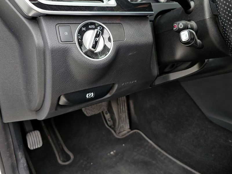 2015 Mercedes-Benz E-Class E300 Avangard photo 20