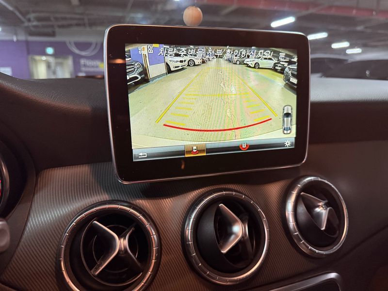 2016 Mercedes-Benz A-Class CLA200 d photo 14