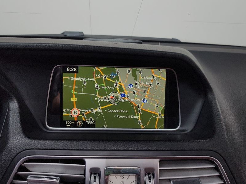 2016 Mercedes-Benz E-Class E200 Cabriolet photo 12
