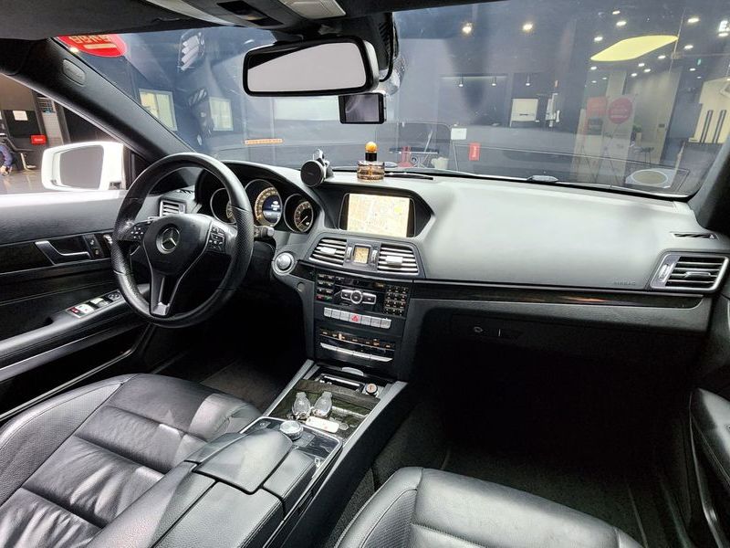 2015 Mercedes-Benz E-Class E200 Coupe photo 7