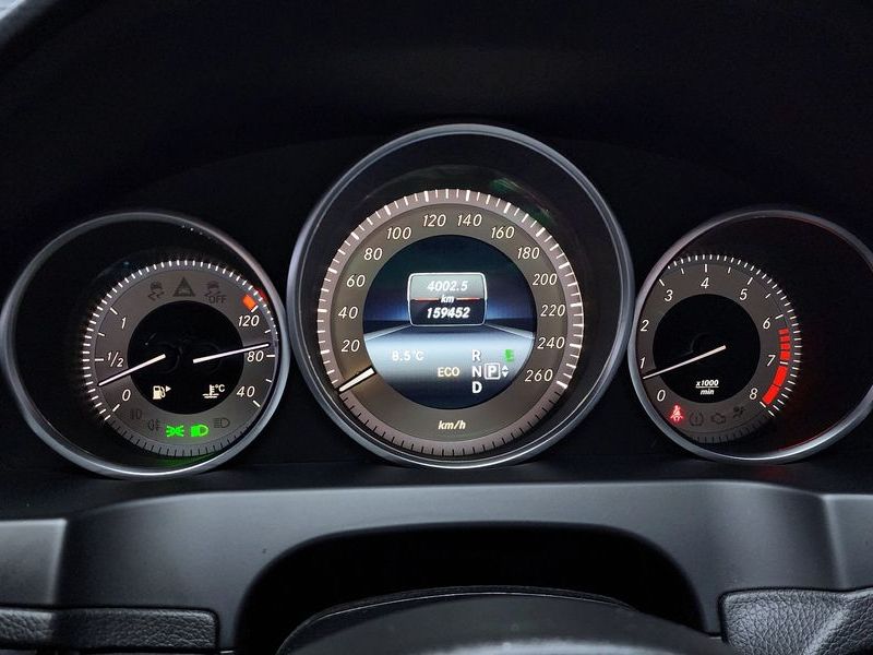 2015 Mercedes-Benz E-Class E200 Coupe photo 8