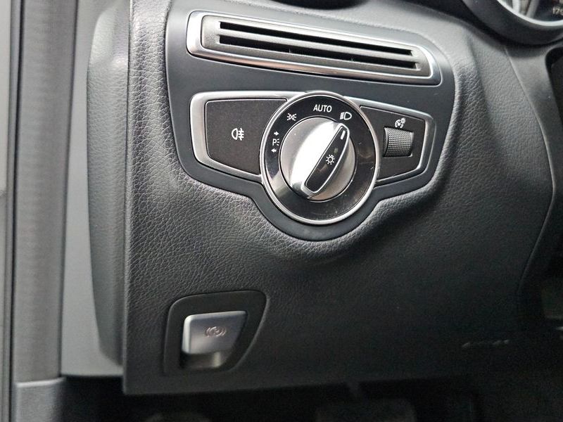 2015 Mercedes-Benz C-Class C200 photo 16