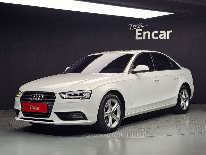2015 Audi A4 30 TDI B8 photo 1