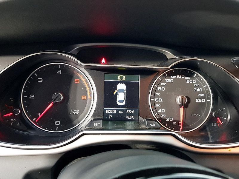 2015 Audi A4 35 TDI Quattro Comfort Edition B8 photo 7