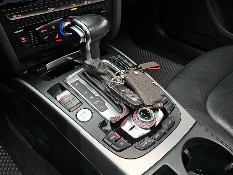 2015 Audi A4 35 TDI Quattro Dynamic B8 photo 9