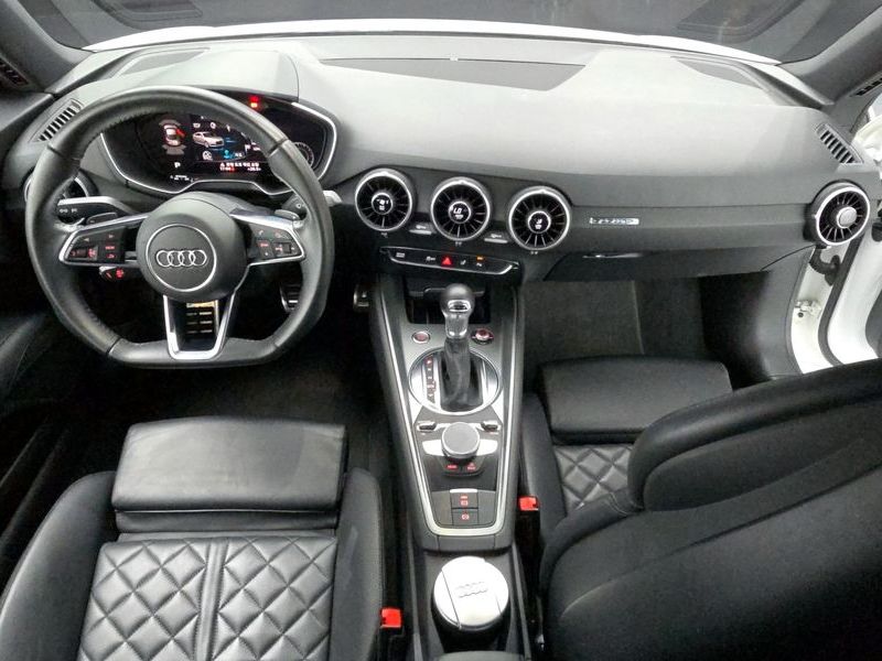 2016 Audi TT Coupe 45 TFSI Quattro photo 7