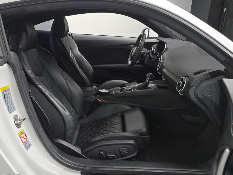 2016 Audi TT Coupe 45 TFSI Quattro photo 10