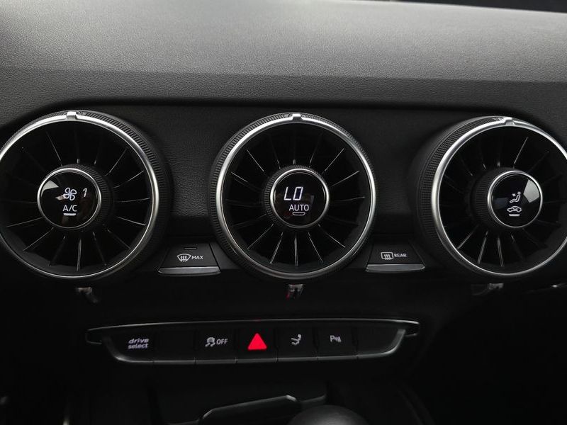 2016 Audi TT Coupe 45 TFSI Quattro photo 14