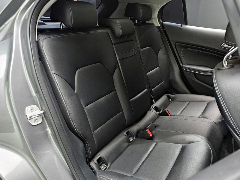 2017 Mercedes-Benz A-Class GLA200 d 4MATIC photo 11