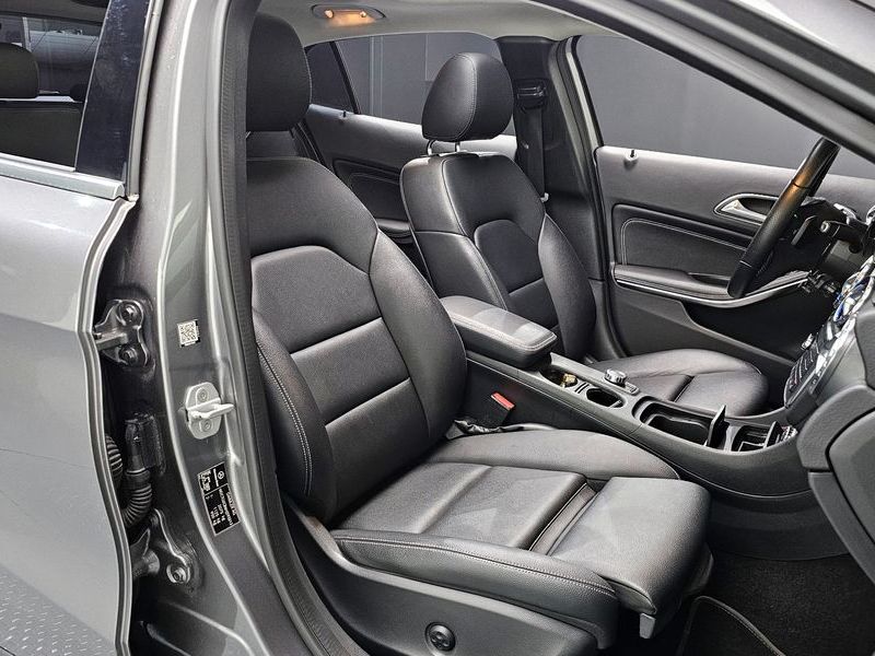 2017 Mercedes-Benz A-Class GLA200 d 4MATIC photo 12