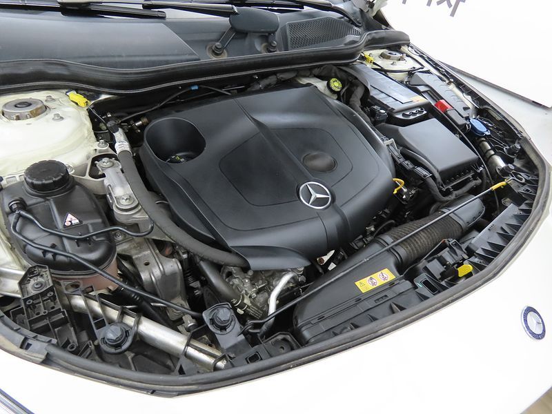 2015 Mercedes-Benz A-Class CLA200 CDI photo 19