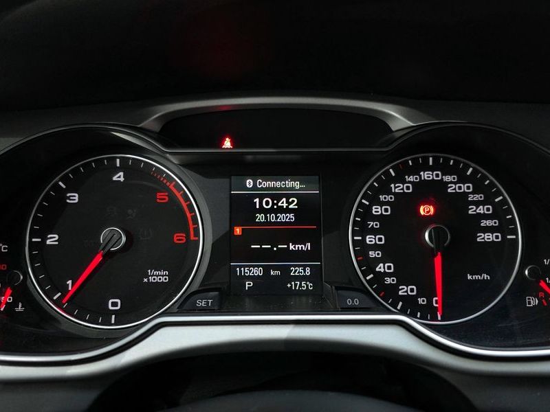 2015 Audi A4 30 TDI Dynamic B8 photo 8