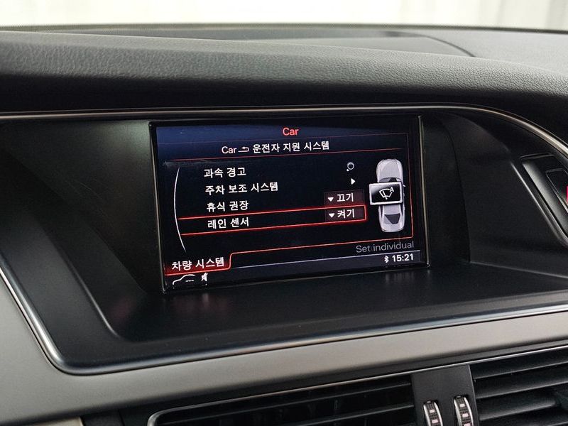 2015 Audi A4 35 TDI Quattro Dynamic B8 photo 18