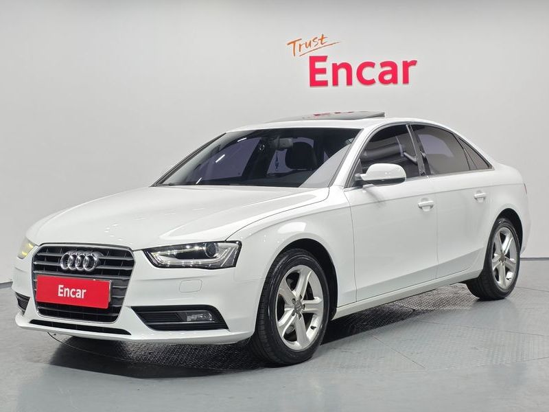 2015 Audi A4 30 TDI B8 photo 1
