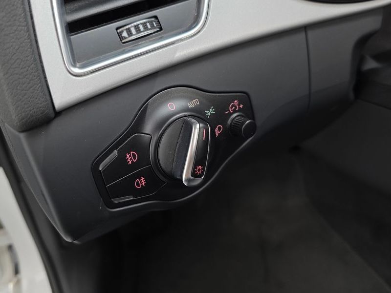 2015 Audi A4 30 TDI B8 photo 18