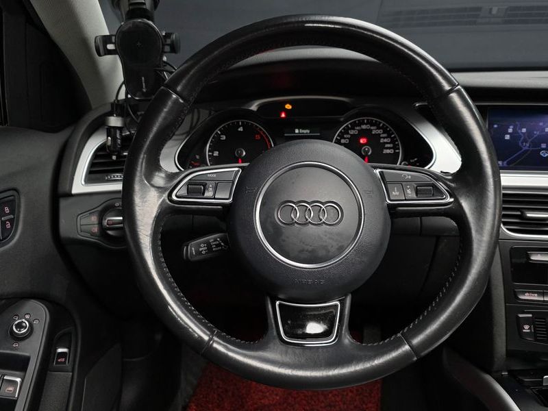 2015 Audi A4 30 TDI Dynamic B8 photo 13