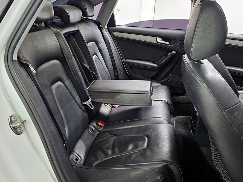 2015 Audi A4 30 TDI Dynamic B8 photo 12