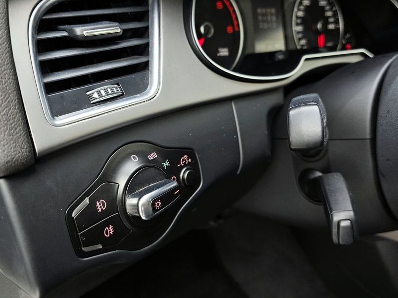 2015 Audi A4 30 TDI Dynamic B8 photo 17