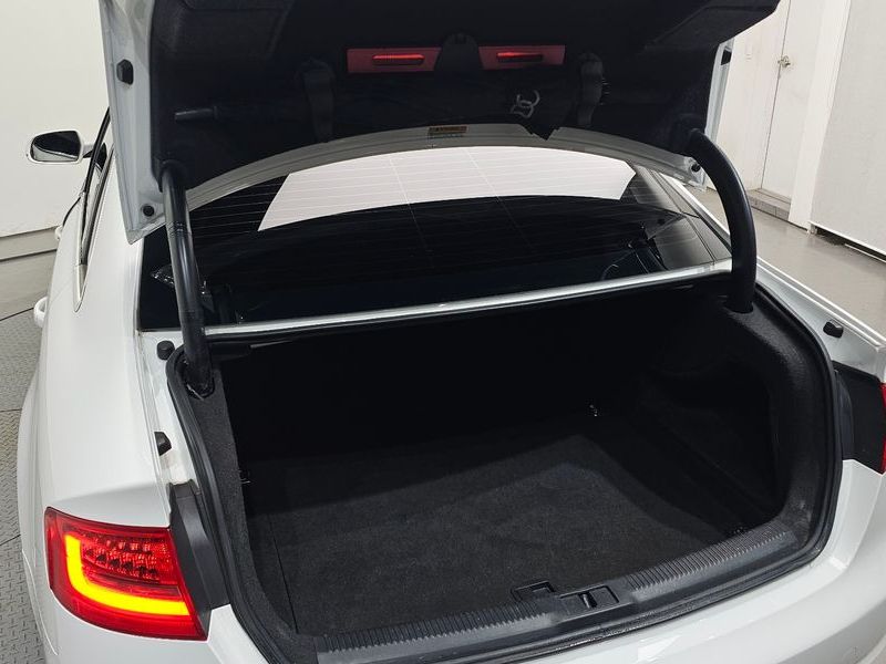 2015 Audi A4 30 TDI Dynamic B8 photo 20