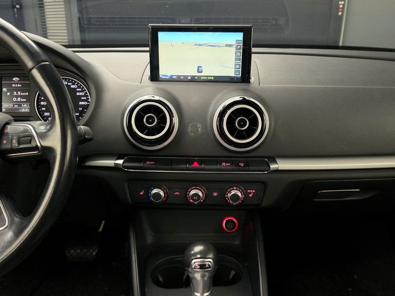 2015 Audi A3 25 TDI Dynamic Sportback 8V photo 16