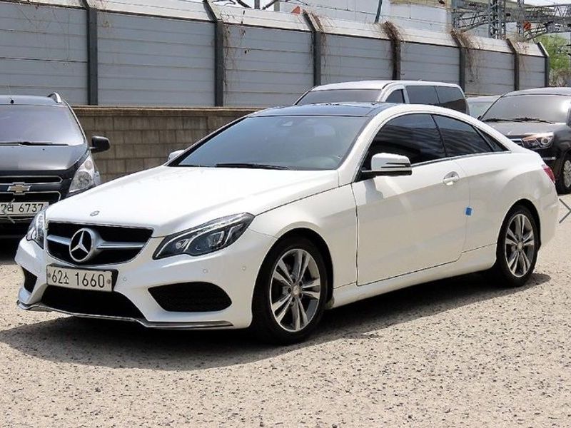 2015 Mercedes-Benz E-Class E200 Coupe photo 1