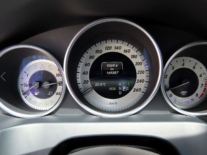 2015 Mercedes-Benz E-Class E200 Coupe photo 9