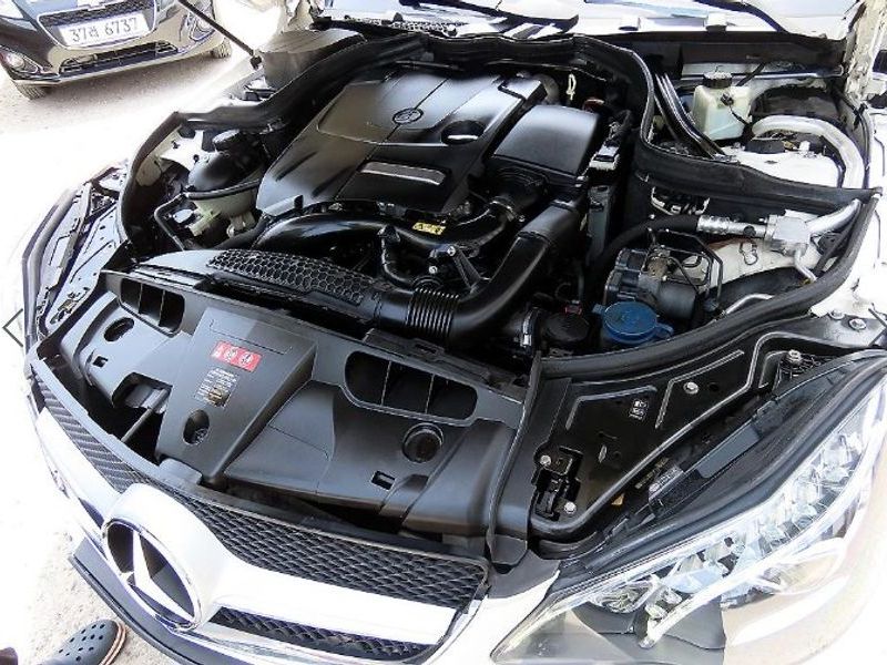 2015 Mercedes-Benz E-Class E200 Coupe photo 19