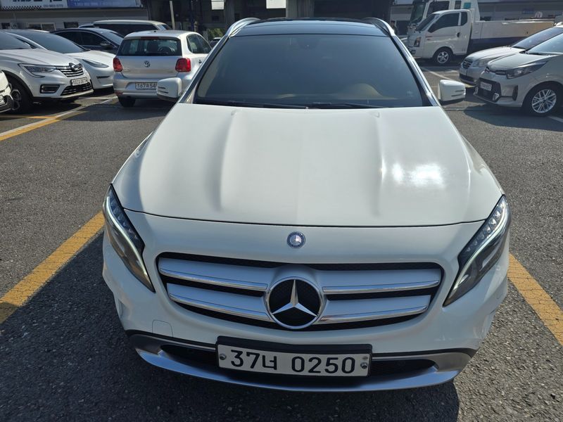 2015 Mercedes-Benz A-Class GLA200 d 4MATIC photo 1