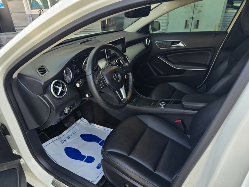 2015 Mercedes-Benz A-Class GLA200 d 4MATIC photo 10
