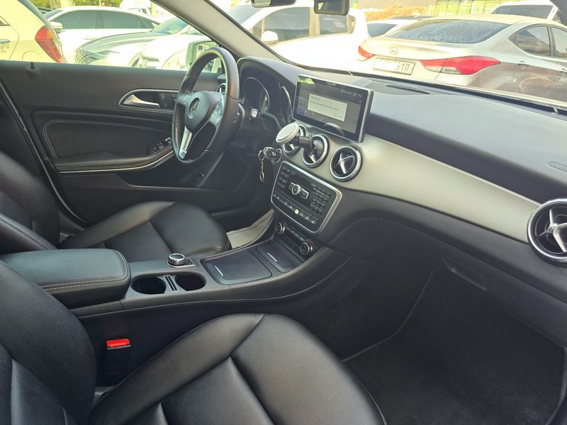 2015 Mercedes-Benz A-Class GLA200 d 4MATIC photo 14