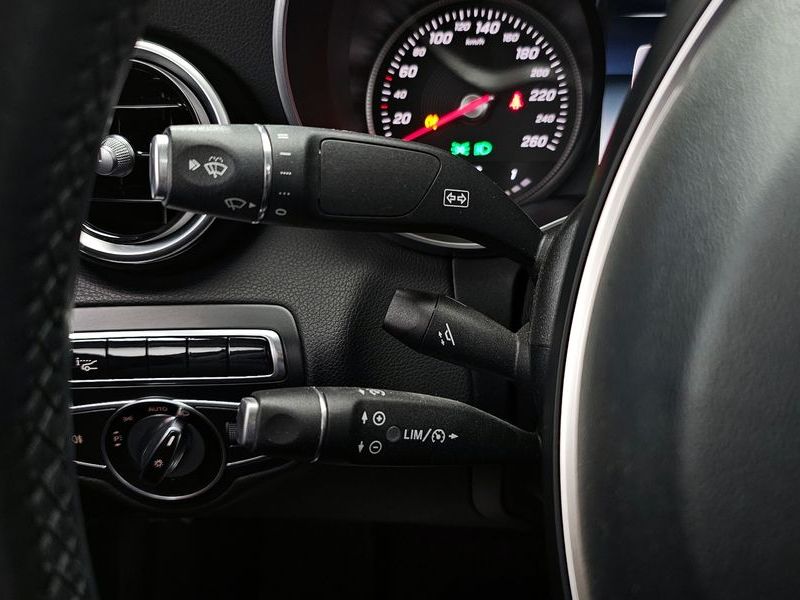 2016 Mercedes-Benz C-Class C220 d Avantgarde photo 16