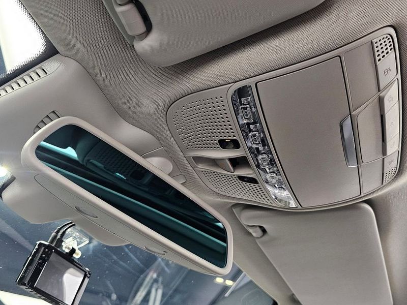 2016 Mercedes-Benz C-Class C220 d Avantgarde photo 18