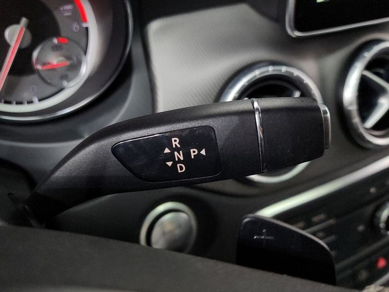 2015 Mercedes-Benz A-Class CLA200 CDI 4MATIC photo 9