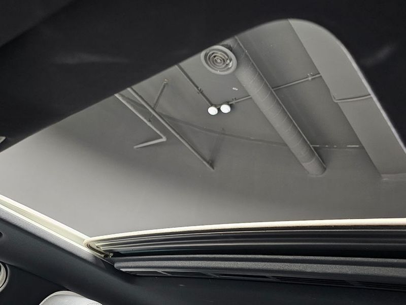 2015 Mercedes-Benz E-Class E220 Bluetec Avantgarde Sport photo 18