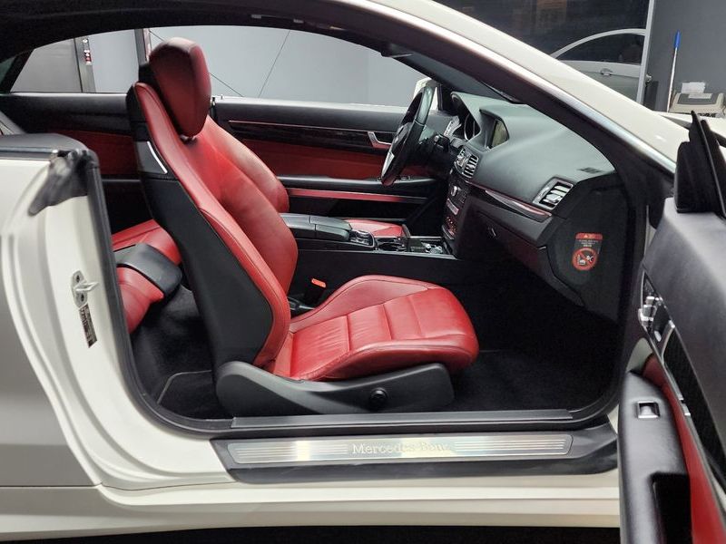 2016 Mercedes-Benz E-Class E200 Coupe photo 11