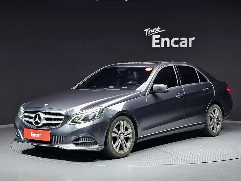 2016 Mercedes-Benz E-Class E220 Bluetec Avantgarde photo 1