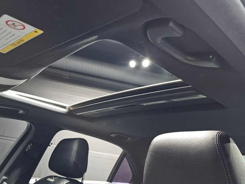 2016 Mercedes-Benz E-Class E220 Bluetec Avantgarde photo 16