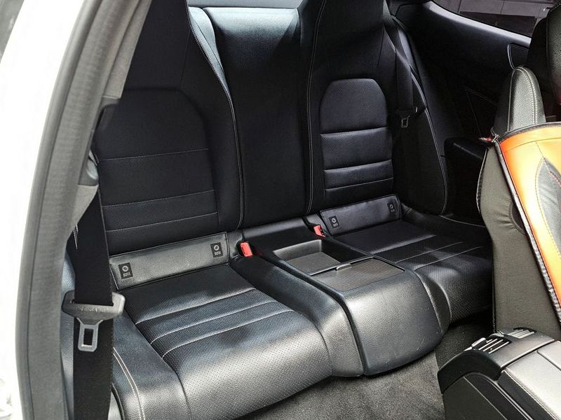 2015 Mercedes-Benz C-Class C220 CDI Coupe photo 11