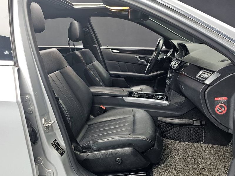 2016 Mercedes-Benz E-Class E220 Bluetec Avantgarde photo 10