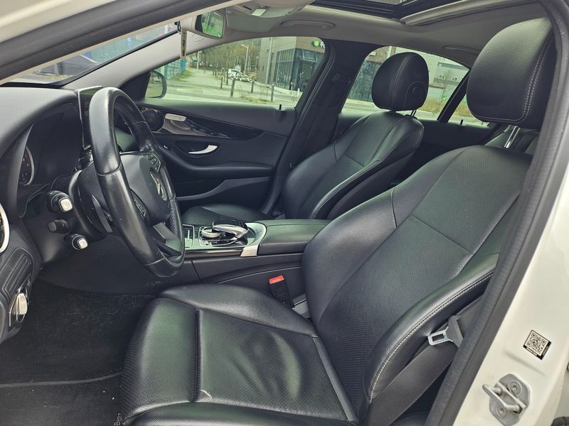 2016 Mercedes-Benz C-Class C200 photo 12