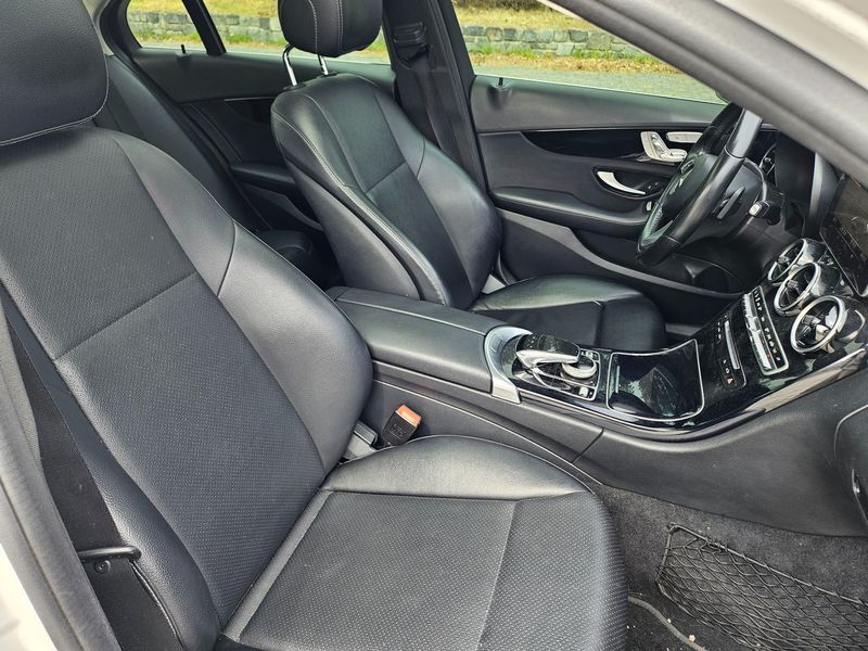 2016 Mercedes-Benz C-Class C200 photo 13