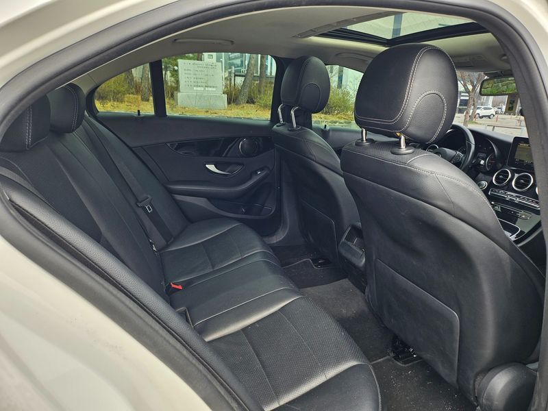 2016 Mercedes-Benz C-Class C200 photo 14