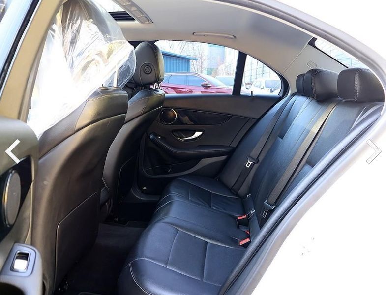 2016 Mercedes-Benz C-Class C200 photo 11