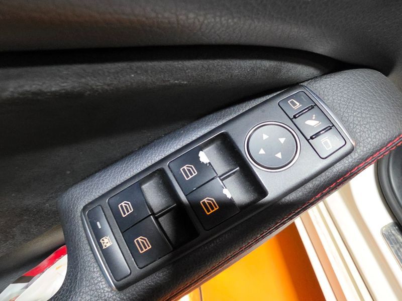 2015 Mercedes-Benz A-Class CLA250 4MATIC photo 7